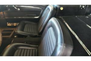 Image 28/50 de Ford Mustang 390 GTA (1966)