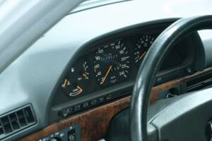 Bild 34/50 von Mercedes-Benz 500 SE (1990)