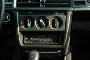 Image 42/45 of Mercedes-Benz 190 E (1987)