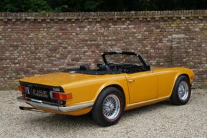 Image 45/50 of Triumph TR 6 (1971)