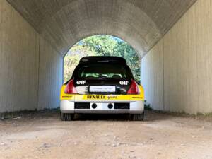 Imagen 4/29 de Renault Clio II V6 (2002)