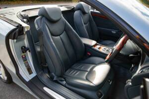 Image 48/50 of Mercedes-Benz SL 500 (2003)