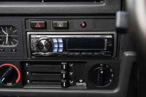 Afbeelding 15/48 van BMW 325i (1990)