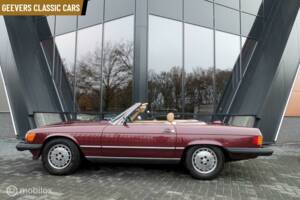 Afbeelding 1/11 van Mercedes-Benz 560 SL (1986)