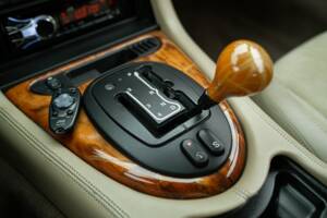 Bild 46/50 von Jaguar XK8 4.0 (2006)