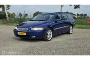 Bild 4/42 von Volvo V 70 2.5T (2005)