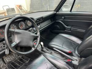 Bild 2/8 von Porsche 911 Carrera 2 (1994)