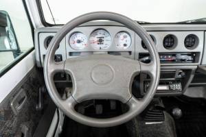 Bild 6/50 von Suzuki SJ Samurai (2003)