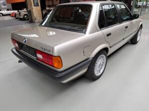Bild 5/24 von BMW 318i (1989)