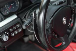 Bild 35/50 von Maserati GranTurismo 4.2 (2008)