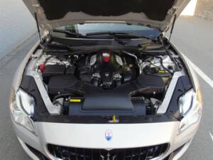 Image 80/99 of Maserati Quattroporte GTS (2014)
