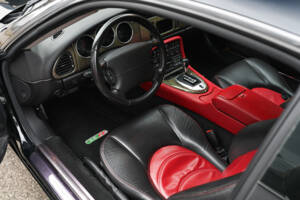 Bild 27/42 von Jaguar XKR (2003)