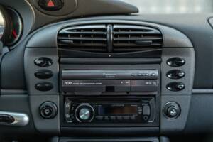 Image 30/50 of Porsche 911 Carrera 4 (1999)