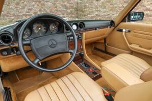 Image 24/50 de Mercedes-Benz 560 SL (1988)