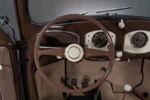 Bild 28/39 von Volkswagen Käfer 1100 Standard (Brezel) (1950)