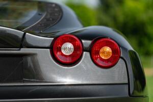 Image 22/50 of Ferrari 430 Scuderia (2008)
