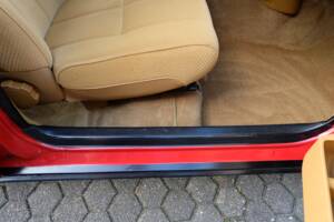 Image 40/75 de Volvo 240 (1986)