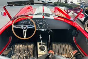 Immagine 5/20 di AC Cobra Lightweight (1994)