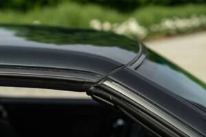 Image 17/50 of Mercedes-Benz 300 SL (1990)