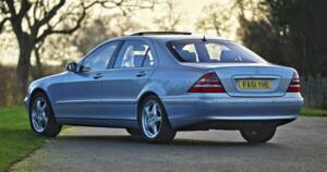 Image 12/50 de Mercedes-Benz S 500 L (2001)