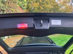 Image 25/49 of ALPINA B3 S Touring (2002)