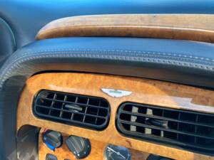 Image 22/28 of Aston Martin DB 7 Vantage Volante (2001)