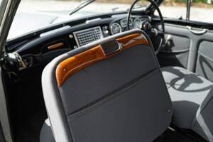 Image 29/50 of Lancia Augusta Ghia (1935)