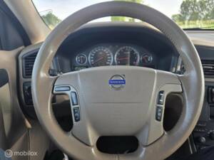 Image 17/39 of Volvo V 70 2.4 (2006)