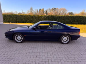 Image 6/69 of BMW 850i (1993)