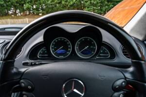 Image 11/47 of Mercedes-Benz SL 600 (2004)