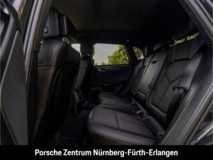 Bild 24/49 von Porsche Macan S (2022)