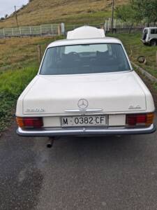 Image 5/11 of Mercedes-Benz 240 D 3,0 (1977)
