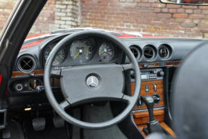 Image 32/50 de Mercedes-Benz 280 SL (1982)
