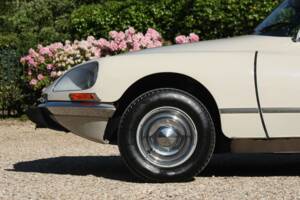 Imagen 21/50 de Citroën DS 20 Pallas (1971)