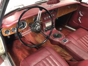 Image 16/24 of Austin-Healey 3000 Mk III (BJ8) (1965)