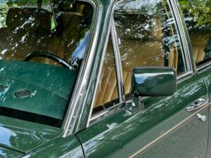 Image 43/50 of Bentley Turbo R (1990)