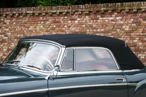 Bild 38/50 von Mercedes-Benz 220 SE Cabriolet (1960)