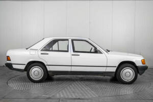 Bild 10/50 von Mercedes-Benz 190 D (1985)