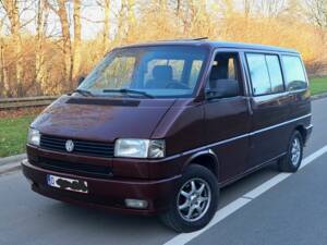 Bild 1/8 von Volkswagen T4 Multivan 2.4 D (1993)