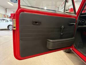 Image 6/18 de Innocenti Mini Cooper 1300 (1974)