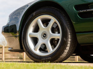 Imagen 78/80 de Aston Martin V8 Coupé (1996)