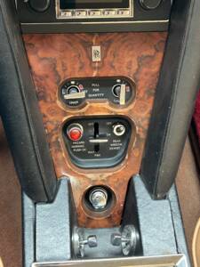 Bild 14/23 von Rolls-Royce Silver Shadow I (1975)