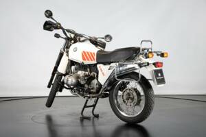 Image 2/50 of BMW DUMMY (1989)