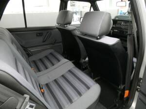 Image 11/23 of Volkswagen Golf Mk II GTi 1.8 (1988)