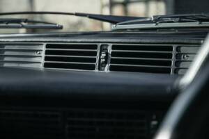 Image 11/50 of BMW 635 CSi (1989)