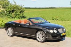 Bild 40/50 von Bentley Continental GTC (2007)
