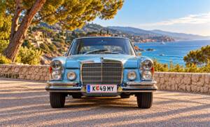 Image 3/96 of Mercedes-Benz 280 SE (1970)