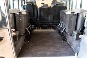 Bild 20/30 von Land Rover Defender 110 (2013)