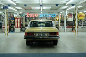 Image 9/76 of Mercedes-Benz 350 SEL (1977)