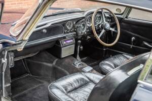 Image 30/64 of Aston Martin DB 4 (1962)